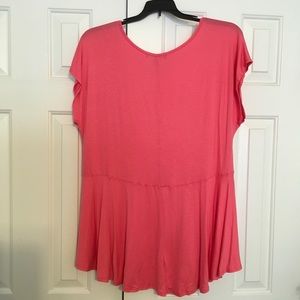 living doll Tops - Living Doll Los Angeles Top NWOT living doll Tops - Living Doll Los Angeles Top NWOT